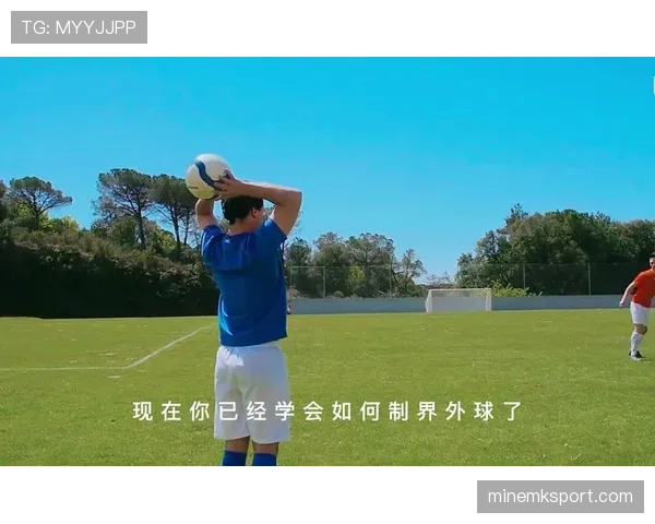 门将接队友掷界外球,这些规则细节你必须搞懂 门将接队友掷界外球,这些规则细节你必须搞懂